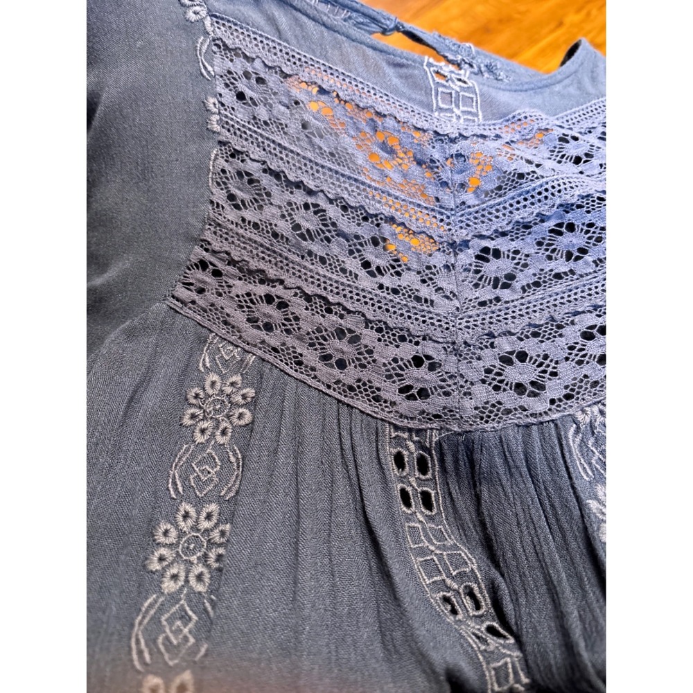 Free People Kiss Kiss Blue Prairie Lace Embroidered Flowy Boho Top Small - Picture 8 of 9